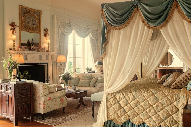 Vanderbilt Estate bedroom